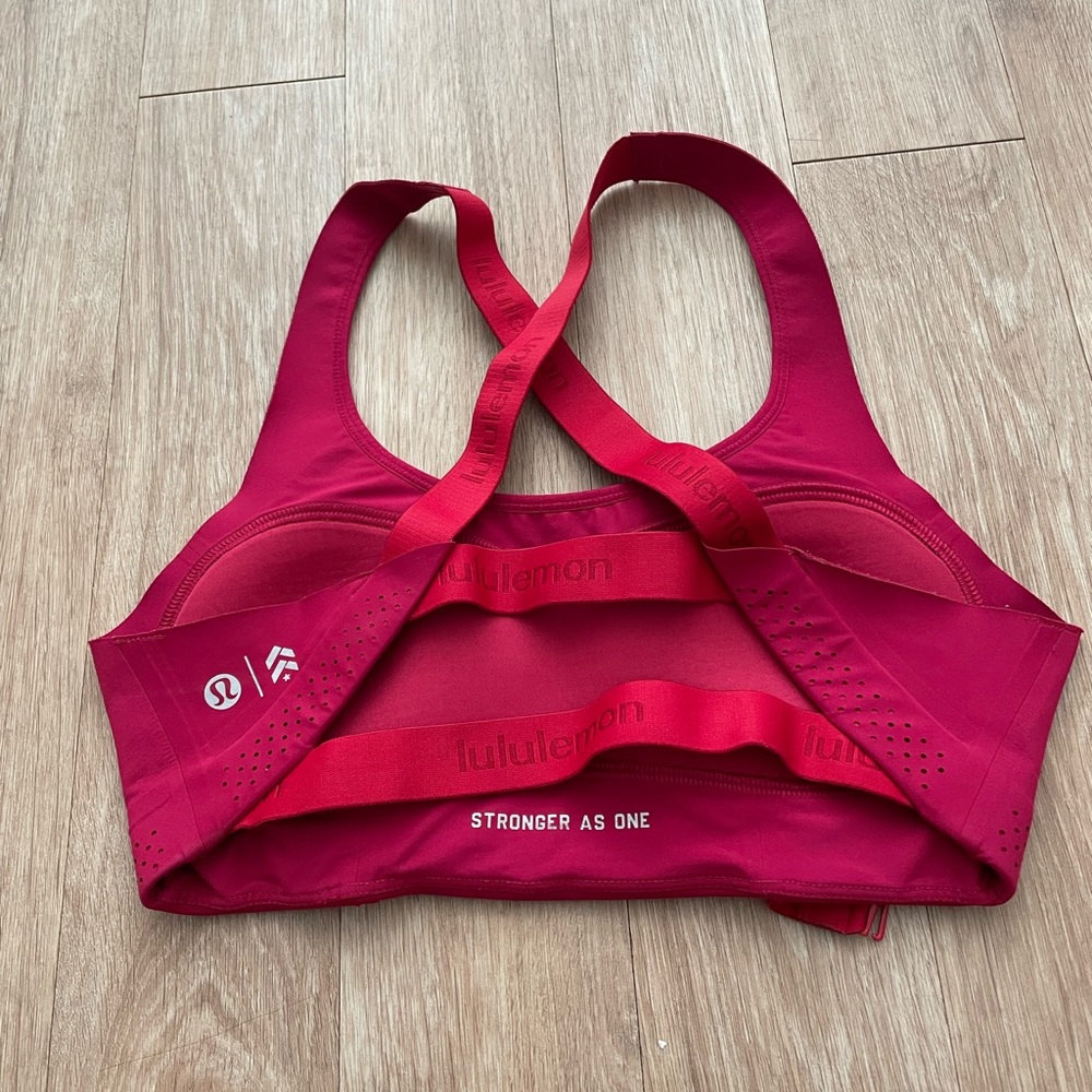 Lululemon x Barry’s Bootcamp Sports Bra